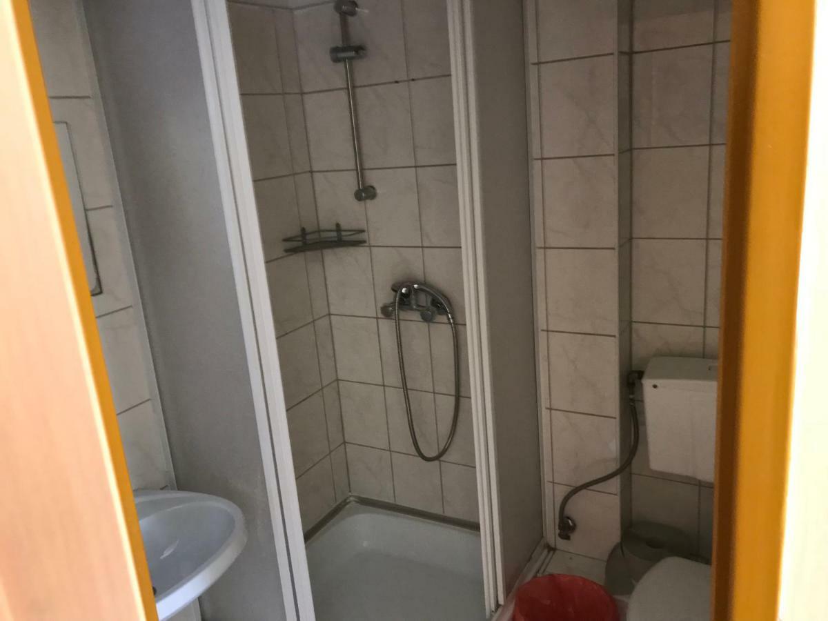 Clarus Mons Studio Hostel Częstochowa Екстериор снимка