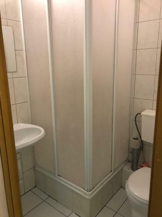 Clarus Mons Studio Hostel Częstochowa Екстериор снимка
