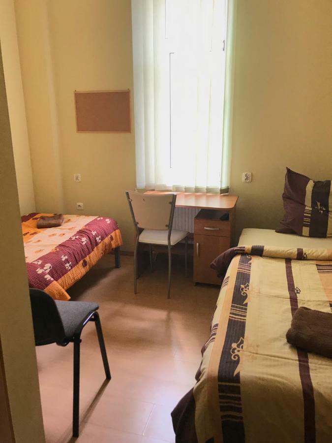 Clarus Mons Studio Hostel Częstochowa Екстериор снимка