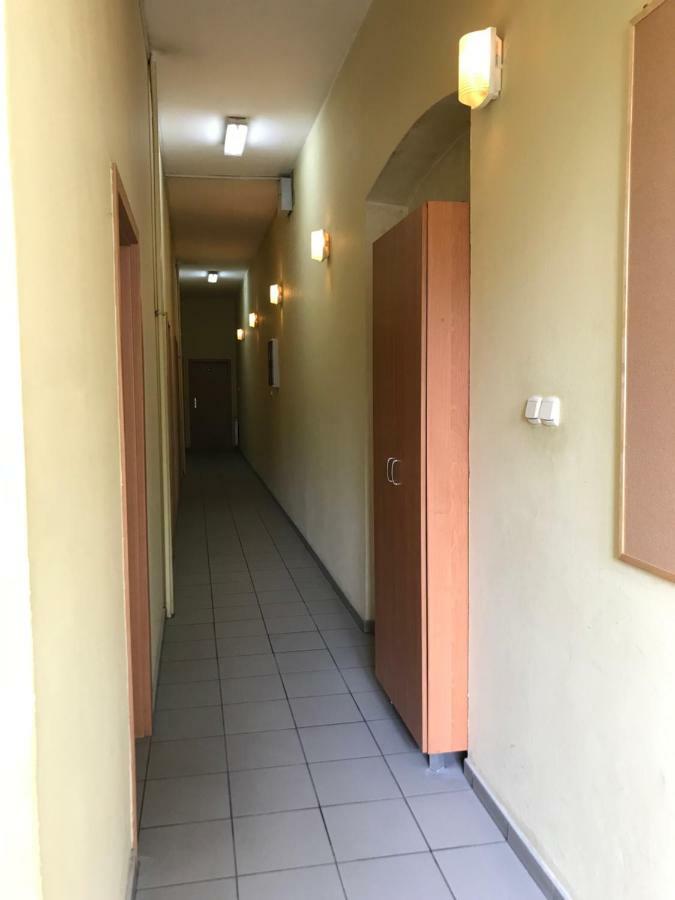 Clarus Mons Studio Hostel Częstochowa Екстериор снимка