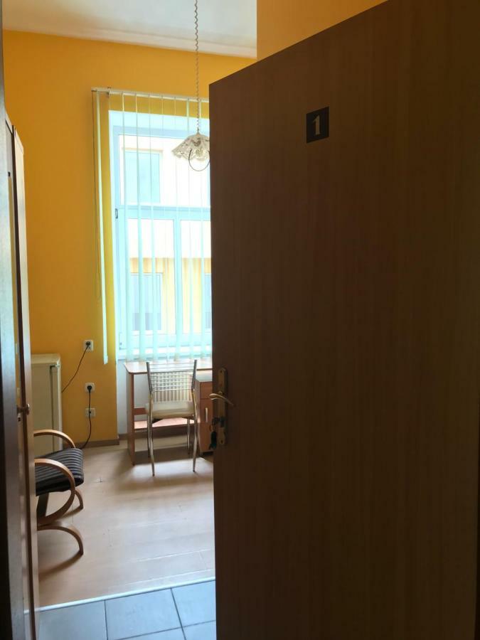 Clarus Mons Studio Hostel Częstochowa Екстериор снимка
