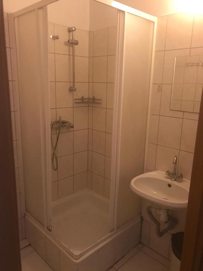 Clarus Mons Studio Hostel Częstochowa Екстериор снимка
