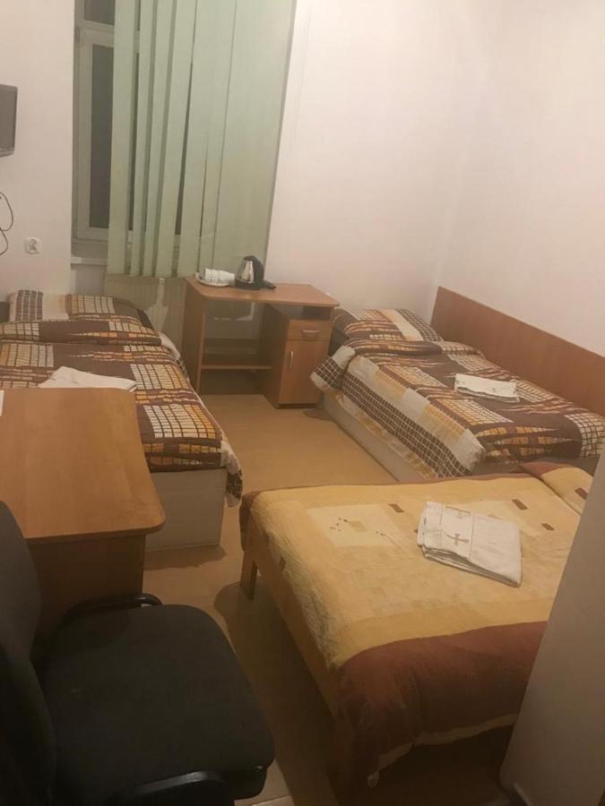 Clarus Mons Studio Hostel Częstochowa Екстериор снимка